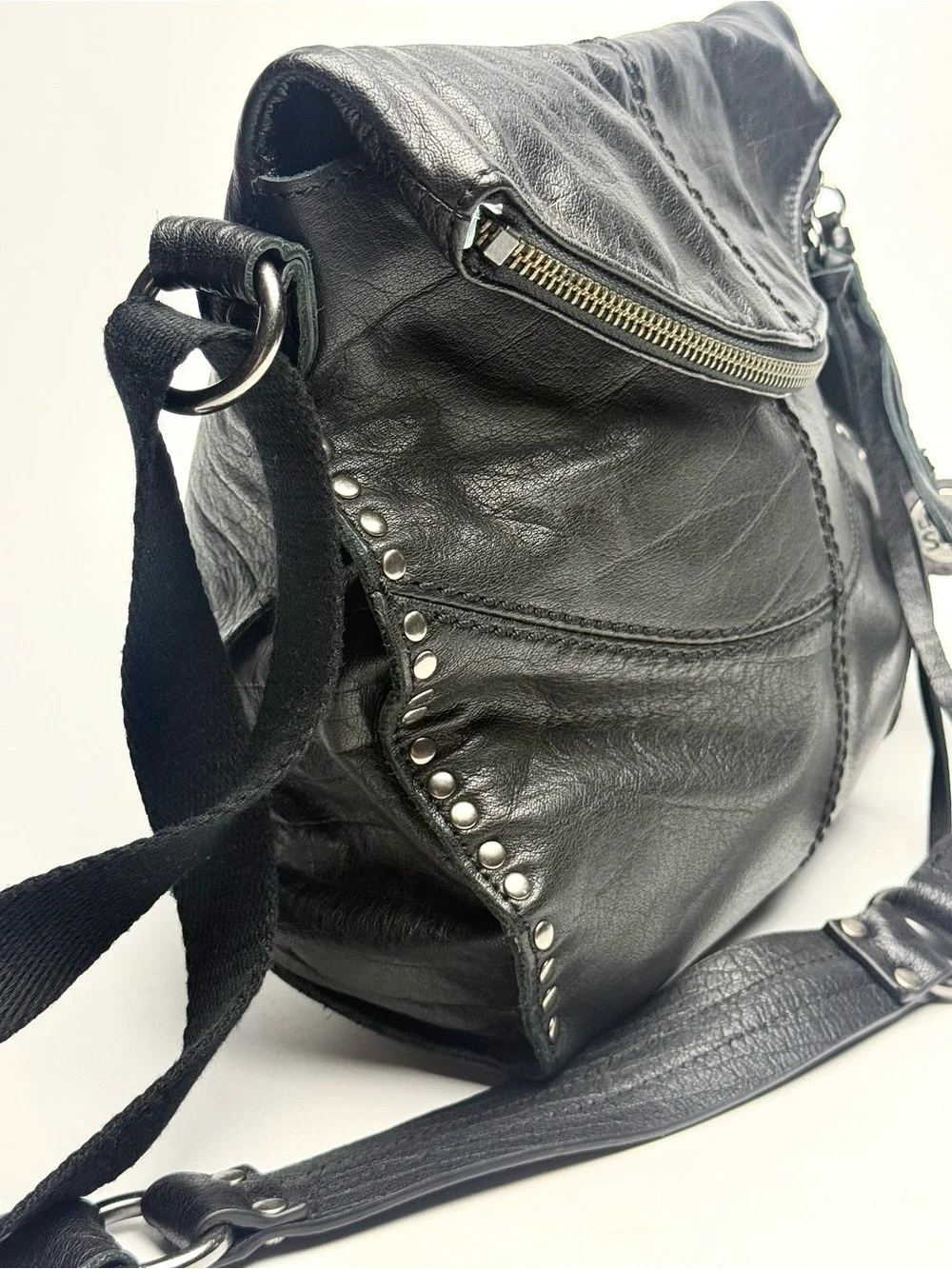 The Sak soft black